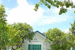 ސ. އަތޮޅު މަދަރުސާގެ ބިދޭސީ ޓީޗަރަކު ދީން ދޮގުކުރި މައްސަލައެއް