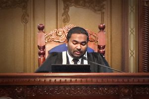 މަހާޒްގެ މައްސަލަ ބާއްވާނީ ހުޅުވާލައިގެންތޯ ނިންމާނީ ކޮމެޓީން  