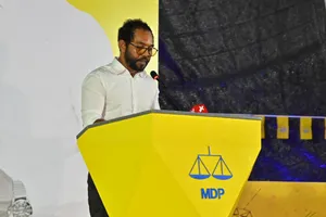 ދެ އިންތިހާބު އެއްކޮށްލައިފިނަމަ ރާއްޖެ ޑިމޮކްރެސީއަށް ކުރި ދަތުރު ޖެހޭނީ ސުމަކުން ފަށަން: ޣާލިބު
