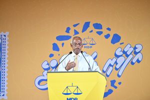 ދައުލަތުގެ 44,281 މީހުންގެ މުސާރަ ބޮޑުކުރަން ރައީސްގެ ވައުދު