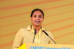 ތައުލީމީ ދާއިރާއިން ކުރީ ސަރުކާރަށްވުރެ ގިނަ މަޝްރޫއު ހިންގައިފި