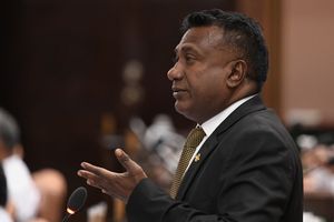 "އިންޑިއާ އައުޓް" ހުއްޓުވާ ކުއްލި މައްސަލަ ބަލައިގެންފި
