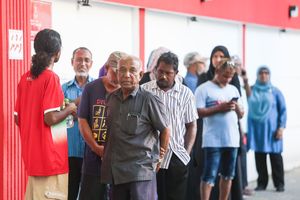 ކިޔު ދިގު ފޮށިތަކަށް އިތުރު އޮފިޝަލުން ފޮނުވަނީ