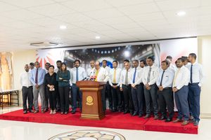 މަޖިލިސް ހަލަބޮލިކުރަން ފުރުސަތުދިން ކަމުގެ ތުހުމަތު ރިޔާސަތަށް