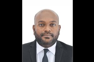 ސިވިލް ކޯޓު ގާޒީ ފައްްޔާޒު ޝާތިރުގެ ސުލޫކީ މައްސަލައެއް ބަލަނީ