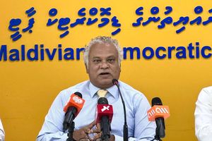 ސަރުކާރުން ކައުންސިލްތައް ނަގަން އުޅެނީ އަތްފައި ބަނދެގެން: ނިޔާ