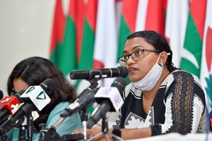 ކޮންމެ ފަހަރަކު މަގާމުން ވަކިކުރަން އުޅޭނަމަ މިނިވަން ކަމަށް ހުރަސްއެޅޭނެ: ޝިއުނާ 