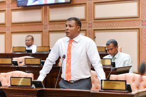 މިނާވަރު އަތުލީ ސިޔާސީ މަގުސަދެއްގައި އަނިޔާވެރިވާން: އައްބާސް