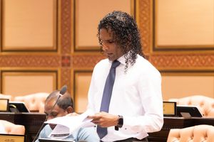 ދަރަންޏާ ގުޅޭ ގަރާރުގެ ބަހުސް ހޫނުވެ، ޔައުގޫބްގެ ނަން އިއްވައިފި