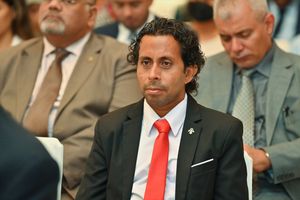 އަލީ ސޯލިހު މަރާލަން މީހަކު މަސައްކަތްކޮށްފި 