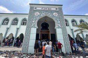"މުނި" ދެބެންގެ ބައްޕަގެ ނަމުގައި އެޅި މިސްކިތް ހުޅުވައިފި