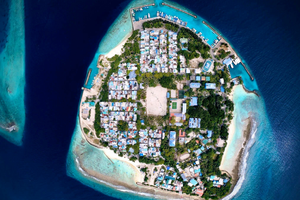 ސިނާއީ މަސައްކަތްތަކަށް ވިލިމާލެއިން ބިން ދޫކުރަނީ 