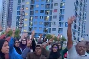ފަޒްނާ ހިޔާއަށް ވަޑައިގަތުމުން މުޒާހަރާކޮށް، އަޑުއުފުލައިފި 