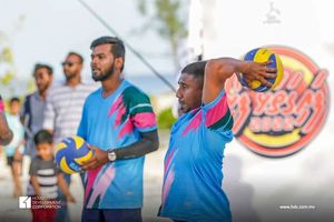 ފައިގަތަޅާ ފޯރި؛ ވަރަށް ފޯރީގައި ކުރިއަށް