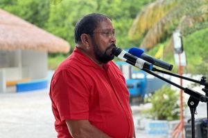 ބޭނުން ވަނީ ދިވެހިންނަށް ފަހިކަމާއި ރޯޝަނީކަން ހޯދައިދޭން: ގާސިމް