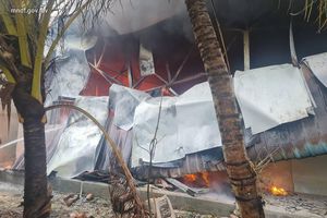 އައްޑޫގައި ފައިވާން ފެކްޓްރީ ހިންގި އިމާރާތް އަނދައިފި