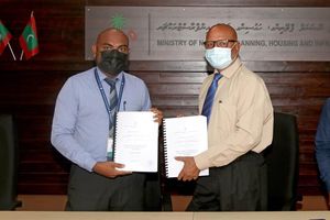 ވިލުފުށީ 100 ހައުސިން ޔުނިޓް ނިންމަން އަމީންއަށް 