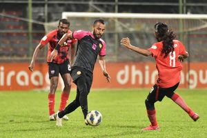 ސާންތީއާ އެކު ޔޫވީގެ ފުޓްބޯޅަ ބަދަލުވާނެ ކަމުގެ އިތުބާރު އީސަ އަށް އޮތް