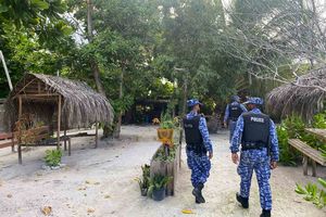މާރާމާރީއަށް ތައްޔާރުކުރިކަމަށް ބެލެވޭ ހަތިޔާރުތަކެއް ހޯދައިފި