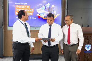 ވިލާ ކޮލެޖުން މާސްޓާ އޮފް ޕްރޮފެޝަނަލް އެކައުންޓިން ތައާރަފުކޮށްފ