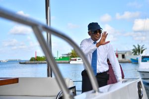 ރާޝިދުގެ ކެމްޕޭނަށް ރައީސް ކޮމަންޑޫއަށް ވަޑައިގަންނަވަނީ