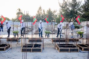 ވިލިނގިލީގައި އިމާރާތްކުރާ 50 ރޯހައުސްގެ ބިންގާ އަޅައިފި