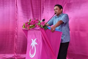 ޔާމީނު ވިދާޅުވަނީ ސަރުކާރުން ކަނޑު ވިއްކާލާފައިވާ ކަމަށް