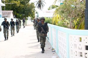 ސިފައިންގެ ޓްރެއިނިން ހަދާ 2 ދަރިވަރަކު ހާލުދެރަވެގެން ފަރުވާދެނީ