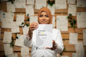 ތެރަޕީ އަށް އަތްނުފޯރާ، ނަފްސާނީ ދުޅަހެޔޮކަން ހޯދަން ލިޔުމުގެ އާދަ އާއި އޭގެ ސައިންސު