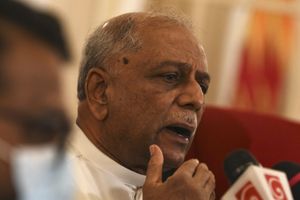 ލަންކާގެ އާ ބޮޑު ވަޒީރު ދިނޭޝް ގުނަވަރްދެނައަކީ ކޮން ބޭފުޅެއް؟