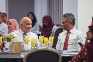 މިނިސްޓަރު ކޮމިޓީ އެކުލަވައިލީ ކައުންސިލްގެ ބެހެއް ނެތި: މޭޔަރު