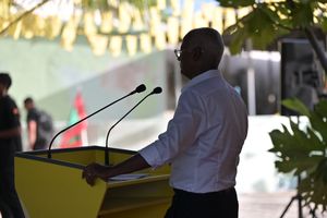 ދެވަނަ ބުރަކަށް ގޮސް ބައި އަޅަން ނޫޅެ އެއްކޮޅަށް އަރާ: ރައީސް