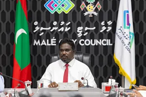 މާލޭގެ ޑެޕިއުޓީ މޭޔަރު، އަރީޝްއަށް ނަސޭހަތް ދީފި