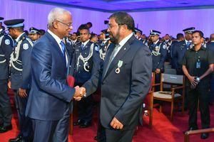 ނަފްރަތުގެ ބިލަކީ ރައީސަށް ދޭން އުޅުނު ލަނޑެއް: ގާސިމް 