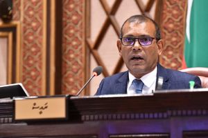 އިތުބާރުގެ މައްސަލަ: ޑިމޮކްރެޓްސްގެ ތުހުމަތާއި އެމްޑީޕީގެ ރައްދު