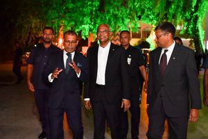 ސިޔާސީ މީހުން ޖޭއެސްސީގައި ތިބެން އާންމުން ބޭނުމެއް ނުވޭ