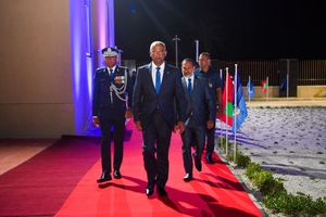 ފުލުހުން އެންމެ ބޮޑު އިސްކަމެއް ދޭންވީ ޕްރޮފެޝަނަލްވުމަށް: ރައީސް