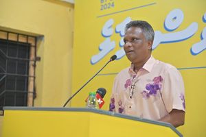 އާޒިމްގެ ފާޑުކިއުން ފުށިދިއްގަރަށް; ރައްޔިތުން އުޅޭނީ ހާލުގައި