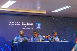"ސުވާލު ކުރި ފަރާތަކުން ބުނީ ލިޔުން ދިނީ ކުރީ ސަރުކާރުން ކަމަށް"