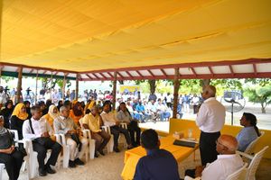 ކެމްޕޭނަށް ދައުލަތުގެ ވަސީލަތް ބޭނުންކުރުން ހުއްޓާލަން ގޮވާލައިފި