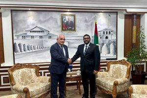 Defense Minister Ghassan meets Russian Ambassador