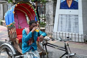 Climate change, El Nino drive hottest June on record