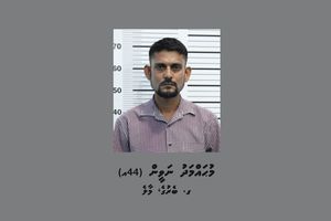 Man poses as immigration officer to rob Bangladeshi worker