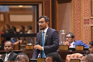 ޓީވީ ޗެނަލްތައް މަޖިލީހަށް ހާޒިރުކުރާނެ ކަމުގެ އިންޒާރު ދީފި