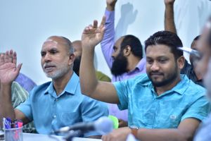 އަދީބާއި ޒިޔަތު މިނިވަންކުރުމުން އަދާލަތު ވެސް ނުރުހިއްޖެ