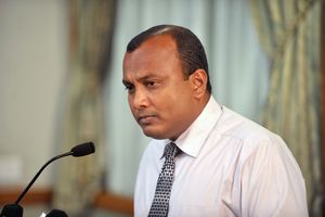 "އިންޑިއާ އައުޓް" ބެނާ ނަގަން އަމުރު ނެރުނު ފަނޑިޔާރަށް އައްބާސް އާދިލް ރިޒާ އިންޒާރު ދީފި