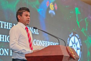 ހަރުކަށި ފިކުރާއި ޖިހާދަށް ދިޔުމަކީ ސަލާމަތަށް އޮތް ގޮންޖެހުމެއް