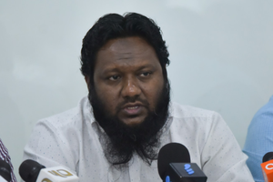 މޯދީއަކީ ޓެރަރިސްޓެއް ކަމަށް ބުނެ ކުރި ޕޯސްޓު ޑިލީޓުކޮށްލައިފި 