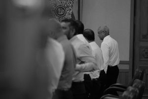 ރައްޔިތުންގެ އިހުސާސްތައް ބަލައިގަންނަން: ސަރުކާރު