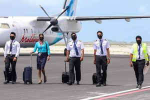 އައިލެންޑް އޭވިއޭޝަނުން ފްލައިން ސްކޫލެއް ގާއިމުކުރަނީ